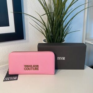 NIB Versace Jeans Couture Thelma Zip Wallet COA